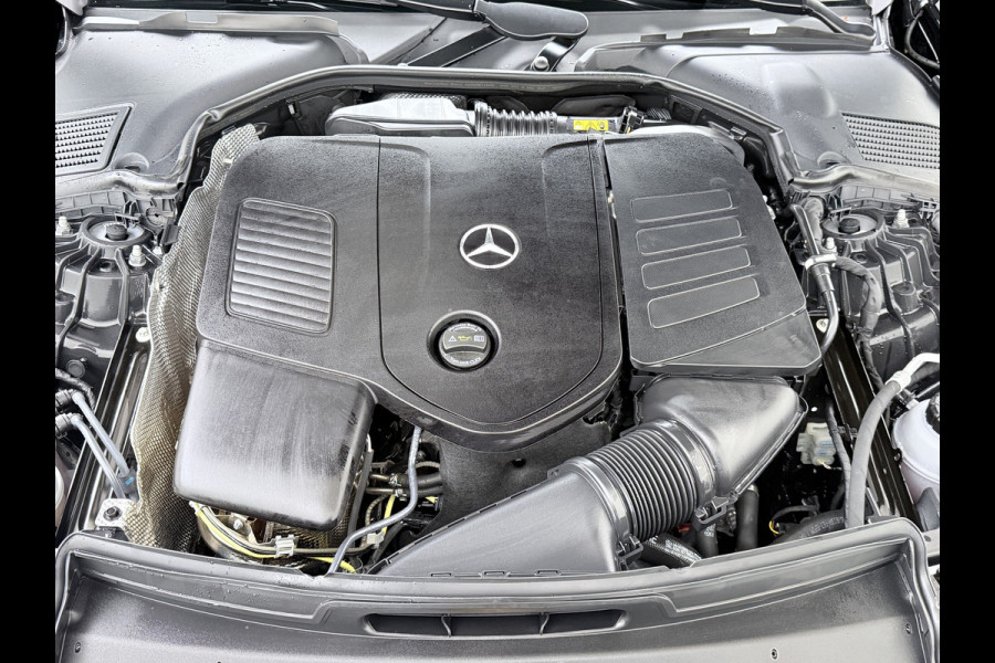 Mercedes-Benz C-Klasse 300 e Luxury | Camera