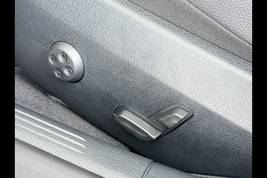 Mercedes-Benz C-Klasse 300 e Luxury | Camera