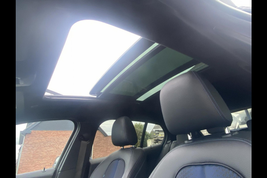 BMW 1-serie 118i High Executive M-sport/ Pano/ H&K/ VC/ Shadow/ Privacy