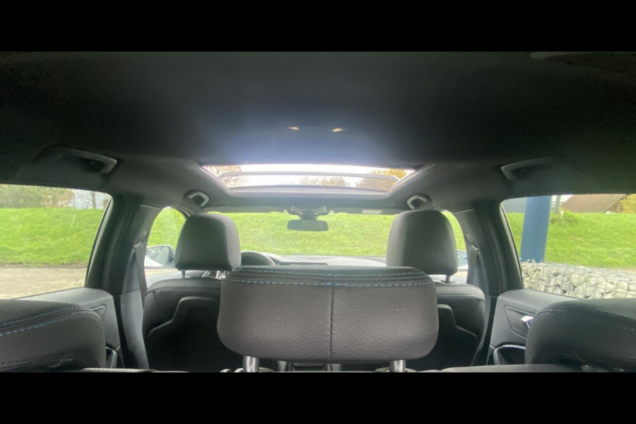 BMW 1-serie 118i High Executive M-sport/ Pano/ H&K/ VC/ Shadow/ Privacy