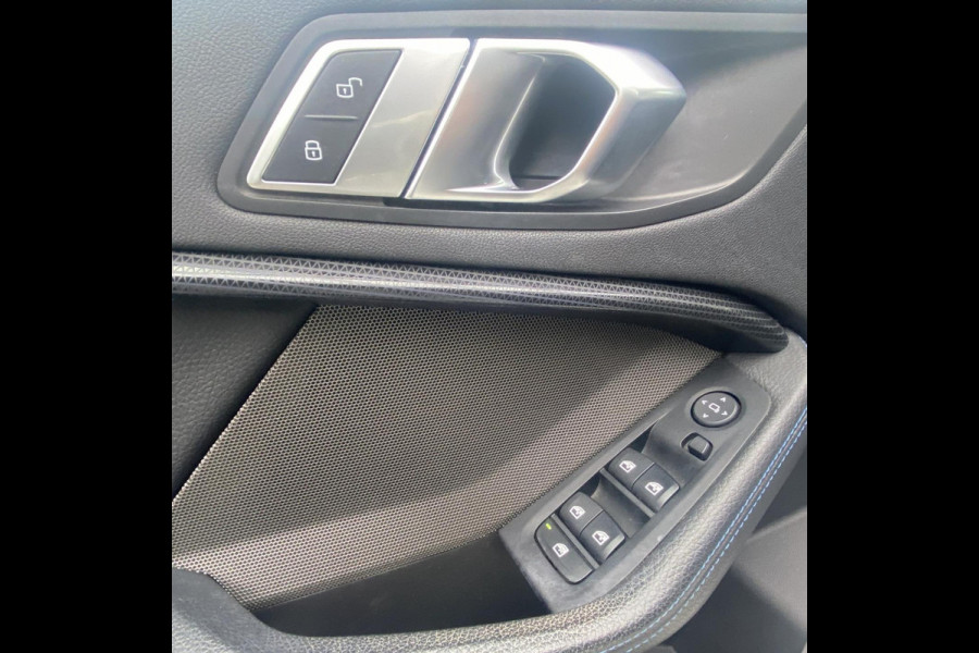 BMW 1-serie 118i High Executive M-sport/ Pano/ H&K/ VC/ Shadow/ Privacy