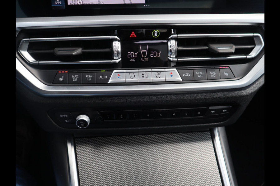 BMW 3 Serie Touring 320e xDrive High Executive M Sport Pakket Automaat / Live Cockpit Professional / Adaptief M Onderstel / Panoramadak / Stoelverwarming / Extra Getint Glas / LED / 19 Inch / Hifi / Lichtpakket