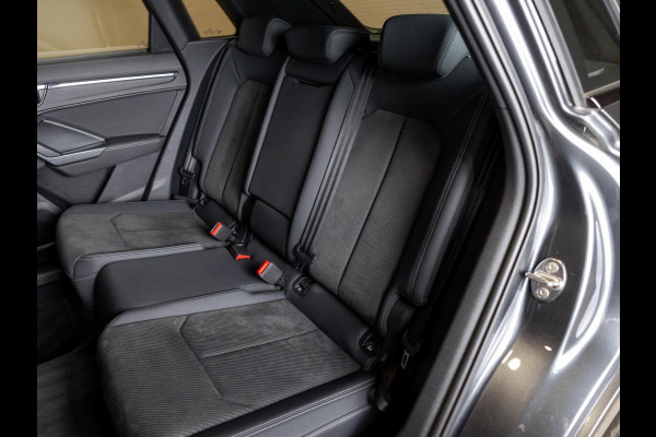 Audi Q3 35 TFSI 2x S Line / 150pk / Panorama dak / Achteruitrij camera / Keyless entry /