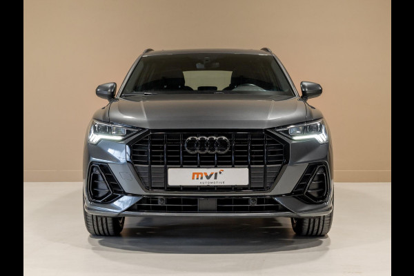 Audi Q3 35 TFSI 2x S Line / 150pk / Panorama dak / Achteruitrij camera / Keyless entry /
