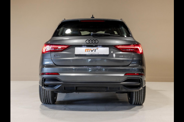 Audi Q3 35 TFSI 2x S Line / 150pk / Panorama dak / Achteruitrij camera / Keyless entry /
