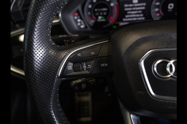 Audi Q3 35 TFSI 2x S Line / 150pk / Panorama dak / Achteruitrij camera / Keyless entry /