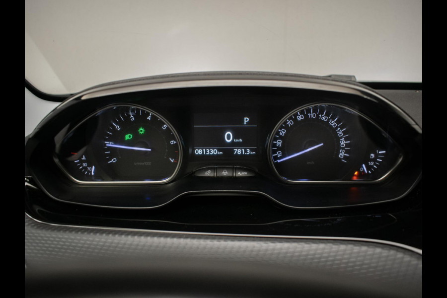Peugeot 2008 1.2 PureTech Allure Sport (APPLE CARPLAY,NAVI,LED,CAMERA,LEDER,GETINT,CRUISE,CLIMATE,SPORTSTOELEN,LM VELGEN)