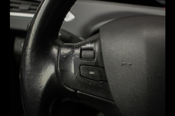 Peugeot 2008 1.2 PureTech Allure Sport (APPLE CARPLAY,NAVI,LED,CAMERA,LEDER,GETINT,CRUISE,CLIMATE,SPORTSTOELEN,LM VELGEN)