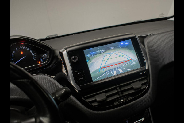 Peugeot 2008 1.2 PureTech Allure Sport (APPLE CARPLAY,NAVI,LED,CAMERA,LEDER,GETINT,CRUISE,CLIMATE,SPORTSTOELEN,LM VELGEN)