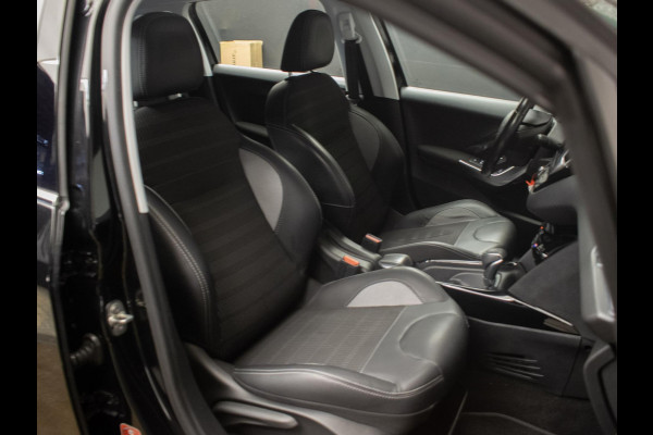 Peugeot 2008 1.2 PureTech Allure Sport (APPLE CARPLAY,NAVI,LED,CAMERA,LEDER,GETINT,CRUISE,CLIMATE,SPORTSTOELEN,LM VELGEN)
