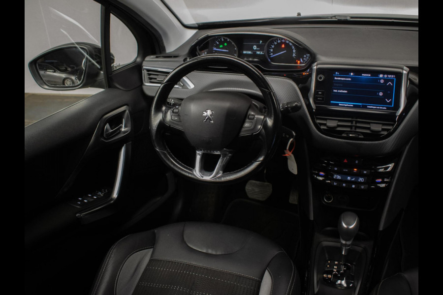 Peugeot 2008 1.2 PureTech Allure Sport (APPLE CARPLAY,NAVI,LED,CAMERA,LEDER,GETINT,CRUISE,CLIMATE,SPORTSTOELEN,LM VELGEN)