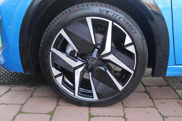 Peugeot 208 1.2 100PK GT | PANORAMA DAK | KEYLESS ENTRY/START | DRAADLOZE APPLE CARPLAY/ANDROID AUTO | CAMERA VOOR + ACHTER | DRAADLOZE TELEFOONLADER | 17" LICHTEMTALEN VELGEN | FULL LED KOPLAMPEN | DODEHOEK DETECTIE | PARKEERSENSOREN VOOR + ACHTER | CRUISE CONTROL | CLIMATE CONTROL |