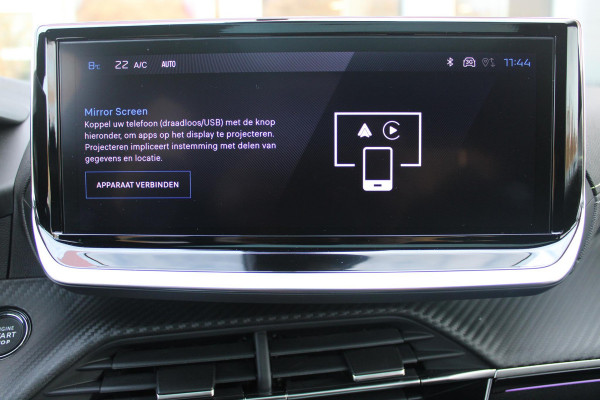 Peugeot 208 1.2 100PK GT | PANORAMA DAK | KEYLESS ENTRY/START | DRAADLOZE APPLE CARPLAY/ANDROID AUTO | CAMERA VOOR + ACHTER | DRAADLOZE TELEFOONLADER | 17" LICHTEMTALEN VELGEN | FULL LED KOPLAMPEN | DODEHOEK DETECTIE | PARKEERSENSOREN VOOR + ACHTER | CRUISE CONTROL | CLIMATE CONTROL |