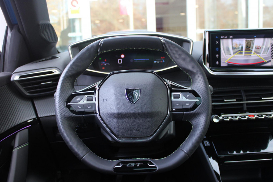 Peugeot 208 1.2 100PK GT | PANORAMA DAK | KEYLESS ENTRY/START | DRAADLOZE APPLE CARPLAY/ANDROID AUTO | CAMERA VOOR + ACHTER | DRAADLOZE TELEFOONLADER | 17" LICHTEMTALEN VELGEN | FULL LED KOPLAMPEN | DODEHOEK DETECTIE | PARKEERSENSOREN VOOR + ACHTER | CRUISE CONTROL | CLIMATE CONTROL |