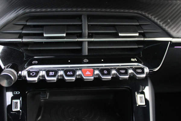 Peugeot 208 1.2 100PK GT | PANORAMA DAK | KEYLESS ENTRY/START | DRAADLOZE APPLE CARPLAY/ANDROID AUTO | CAMERA VOOR + ACHTER | DRAADLOZE TELEFOONLADER | 17" LICHTEMTALEN VELGEN | FULL LED KOPLAMPEN | DODEHOEK DETECTIE | PARKEERSENSOREN VOOR + ACHTER | CRUISE CONTROL | CLIMATE CONTROL |