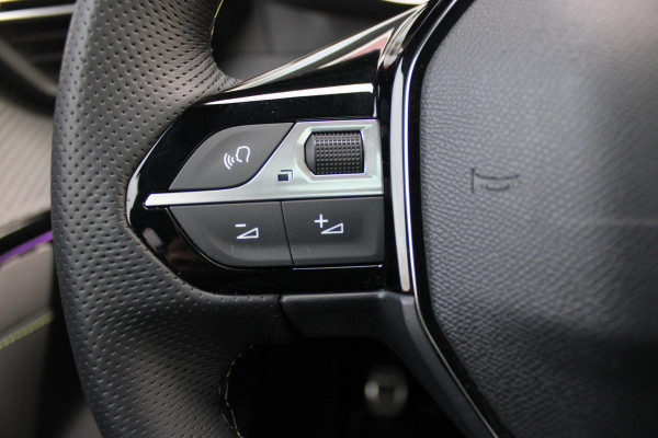 Peugeot 208 1.2 100PK GT | PANORAMA DAK | KEYLESS ENTRY/START | DRAADLOZE APPLE CARPLAY/ANDROID AUTO | CAMERA VOOR + ACHTER | DRAADLOZE TELEFOONLADER | 17" LICHTEMTALEN VELGEN | FULL LED KOPLAMPEN | DODEHOEK DETECTIE | PARKEERSENSOREN VOOR + ACHTER | CRUISE CONTROL | CLIMATE CONTROL |