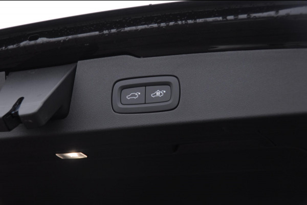 Volvo V60 T6 350PK Automaat AWD Ultra Bright / Massage stoelen / Long Range / 360 Camera / Harman Kardon audio / Head-up display / Panorama dak / Apple carplay / Android auto /