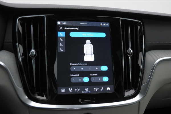Volvo V60 T6 350PK Automaat AWD Ultra Bright / Massage stoelen / Long Range / 360 Camera / Harman Kardon audio / Head-up display / Panorama dak / Apple carplay / Android auto /