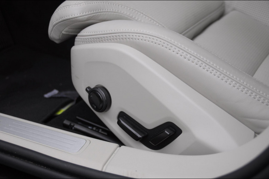 Volvo V60 T6 350PK Automaat AWD Ultra Bright / Massage stoelen / Long Range / 360 Camera / Harman Kardon audio / Head-up display / Panorama dak / Apple carplay / Android auto /
