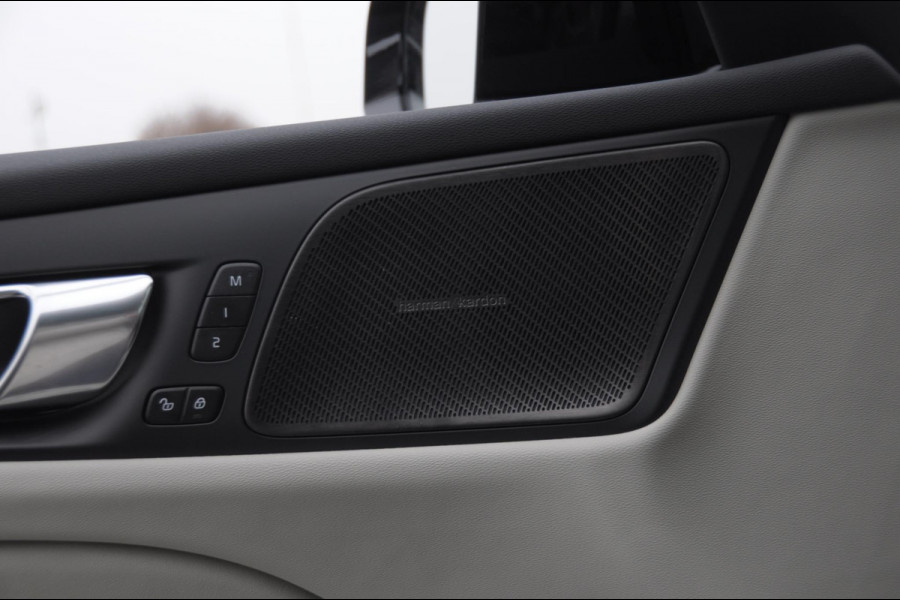 Volvo V60 T6 350PK Automaat AWD Ultra Bright / Massage stoelen / Long Range / 360 Camera / Harman Kardon audio / Head-up display / Panorama dak / Apple carplay / Android auto /