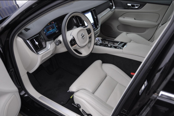 Volvo V60 T6 350PK Automaat AWD Ultra Bright / Massage stoelen / Long Range / 360 Camera / Harman Kardon audio / Head-up display / Panorama dak / Apple carplay / Android auto /