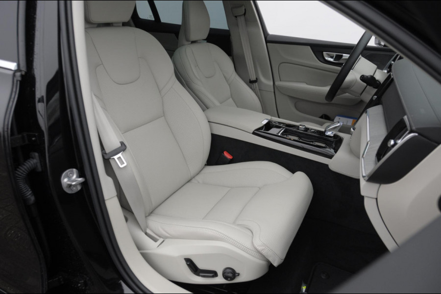 Volvo V60 T6 350PK Automaat AWD Ultra Bright / Massage stoelen / Long Range / 360 Camera / Harman Kardon audio / Head-up display / Panorama dak / Apple carplay / Android auto /