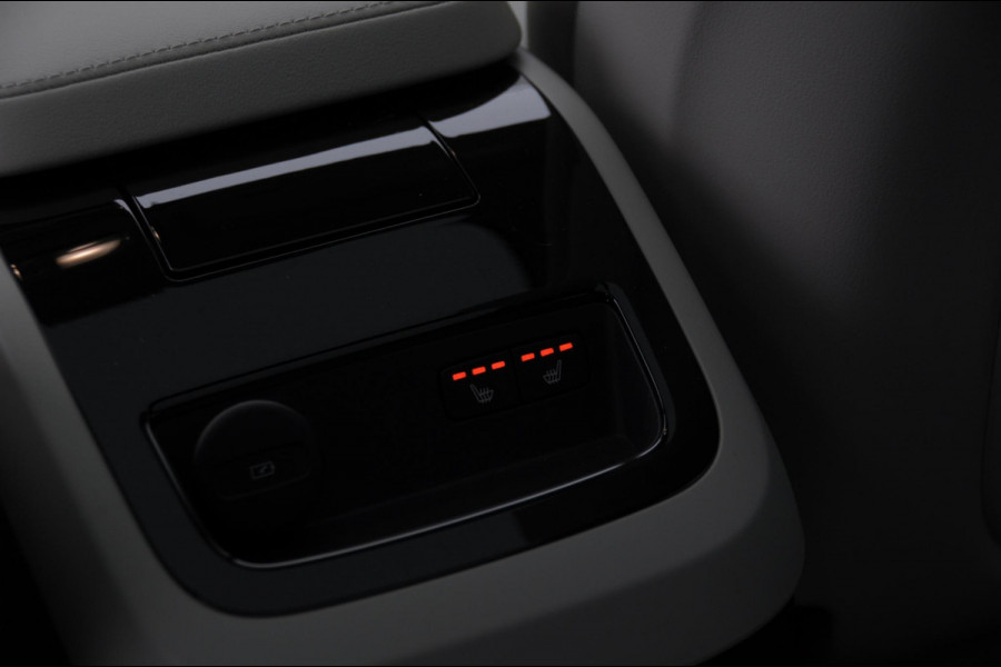 Volvo V60 T6 350PK Automaat AWD Ultra Bright / Massage stoelen / Long Range / 360 Camera / Harman Kardon audio / Head-up display / Panorama dak / Apple carplay / Android auto /