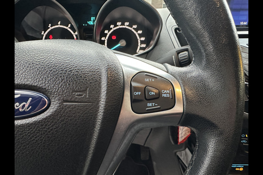 Ford B-MAX 1.0 EcoBoost Titanium CLIMA / CRUISE / NAVI / AFNEEMBARE TREKHAAK