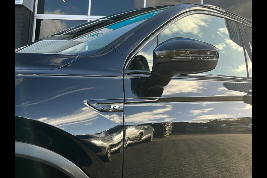 Volkswagen Tiguan 1.4 TSI Comfortline R-Line, Automaat, Camera, CarPlay, Trekhaak, Pano