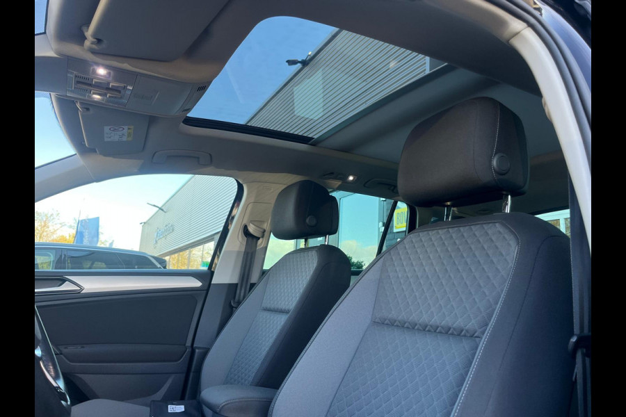 Volkswagen Tiguan 1.4 TSI Comfortline R-Line, Automaat, Camera, CarPlay, Trekhaak, Pano
