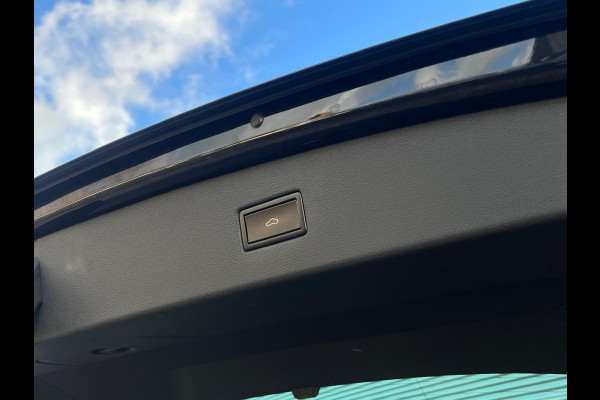 Volkswagen Tiguan 1.4 TSI Comfortline R-Line, Automaat, Camera, CarPlay, Trekhaak, Pano