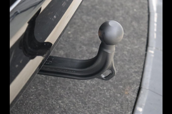 Ford Focus 1.0 EcoBoost Hybrid Titanium X | Automaat | Trekhaak | Stoelverwarming | Adaptive cruise | Camera | Carplay | Stuurverwarming | Navigatie | Full LED | Keyless