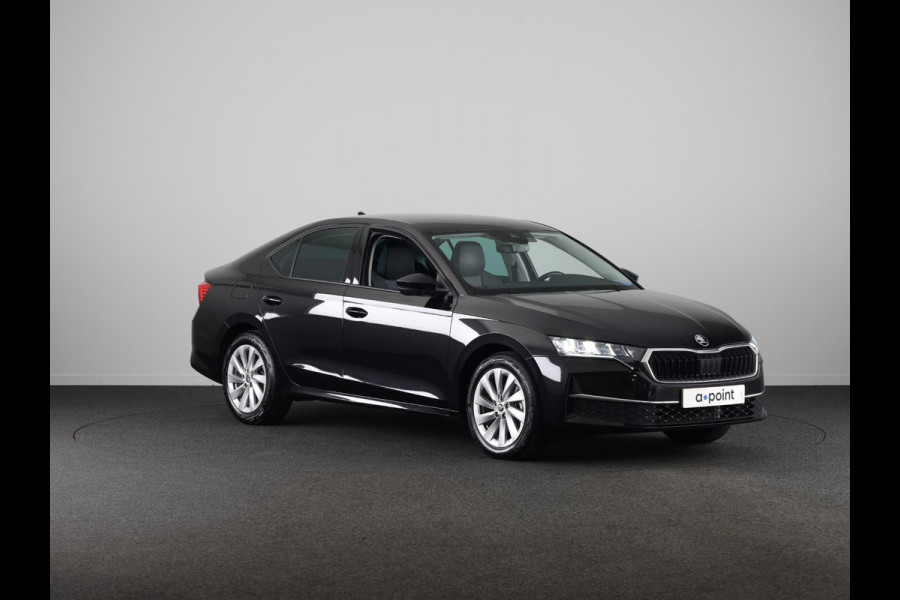 Škoda Octavia Business Edition 1.5 TSI M-HEV 115pk DSG 115pk DSG | Private lease vanaf 731,-- | Parkeercamera | 17 inch Lichtmetalen velgen |  Verwarmbare voorstoelen | 13 inch display | Adaptieve Cruise Control