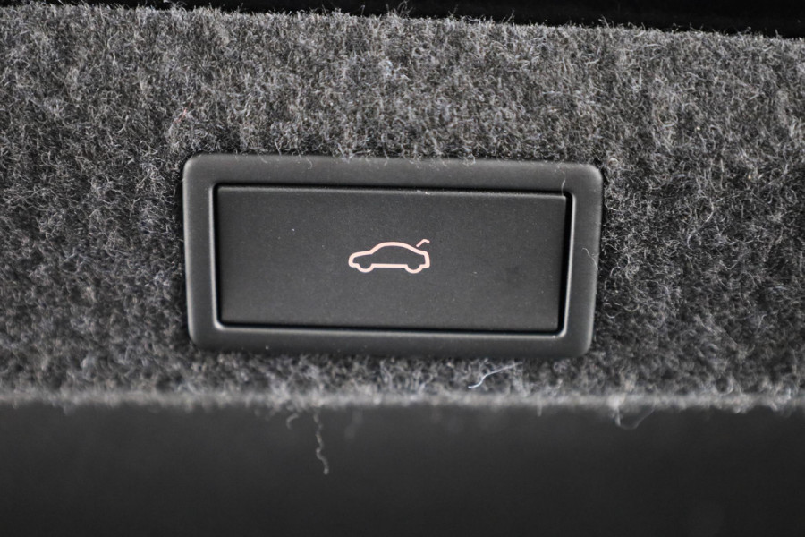 Škoda Octavia Business Edition 1.5 TSI M-HEV 115pk DSG 115pk DSG | Private lease vanaf 731,-- | Parkeercamera | 17 inch Lichtmetalen velgen |  Verwarmbare voorstoelen | 13 inch display | Adaptieve Cruise Control