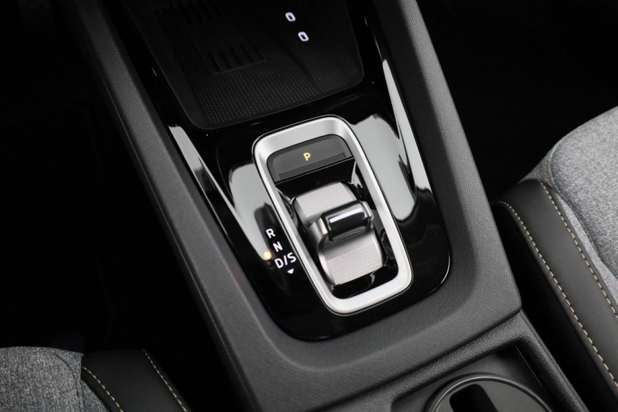 Škoda Octavia Business Edition 1.5 TSI M-HEV 115pk DSG 115pk DSG | Private lease vanaf 731,-- | Parkeercamera | 17 inch Lichtmetalen velgen |  Verwarmbare voorstoelen | 13 inch display | Adaptieve Cruise Control