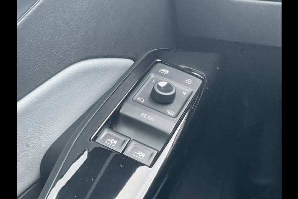Volkswagen ID.3 First Plus 58 kWh Stoel.Sttuverw. Adapt.Cruise DAB