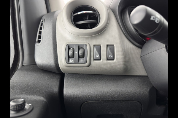 Renault Trafic 1.6 dCi T29 L1H1 Comfort-Pack *NAVI-FULLMAP | AIRCO | CRUISE | 3-PERS | PDC | 1.260 Kg-Cargo-Capacity*