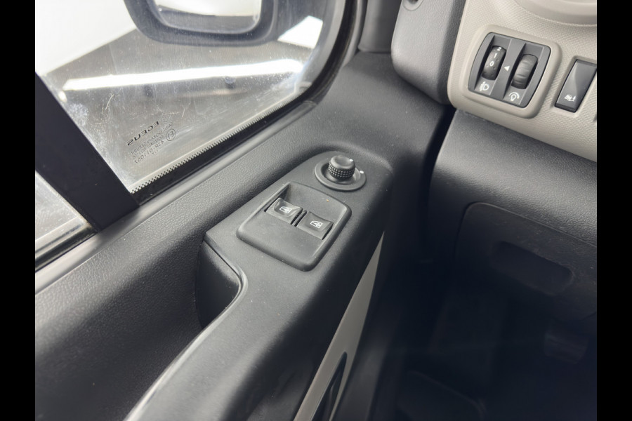 Renault Trafic 1.6 dCi T29 L1H1 Comfort-Pack *NAVI-FULLMAP | AIRCO | CRUISE | 3-PERS | PDC | 1.260 Kg-Cargo-Capacity*