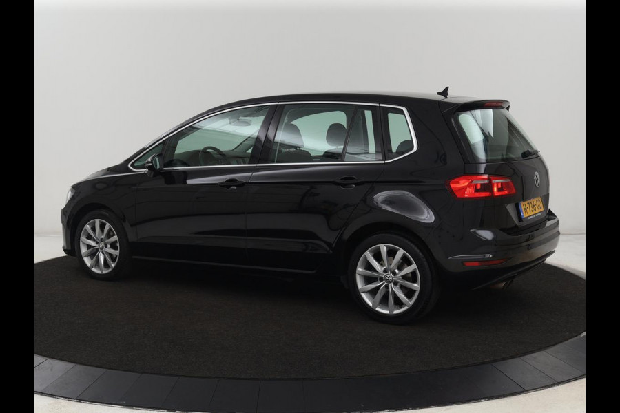 Volkswagen Golf Sportsvan 1.4 TSI Highline | Automaat | Stoelverwarming | Adaptive cruise | Navigatie | Parkeerhulp | Climate control | Bluetooth