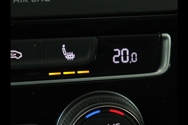 Volkswagen Golf Sportsvan 1.4 TSI Highline | Automaat | Stoelverwarming | Adaptive cruise | Navigatie | Parkeerhulp | Climate control | Bluetooth