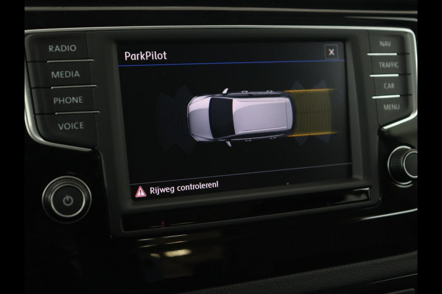 Volkswagen Golf Sportsvan 1.4 TSI Highline | Automaat | Stoelverwarming | Adaptive cruise | Navigatie | Parkeerhulp | Climate control | Bluetooth