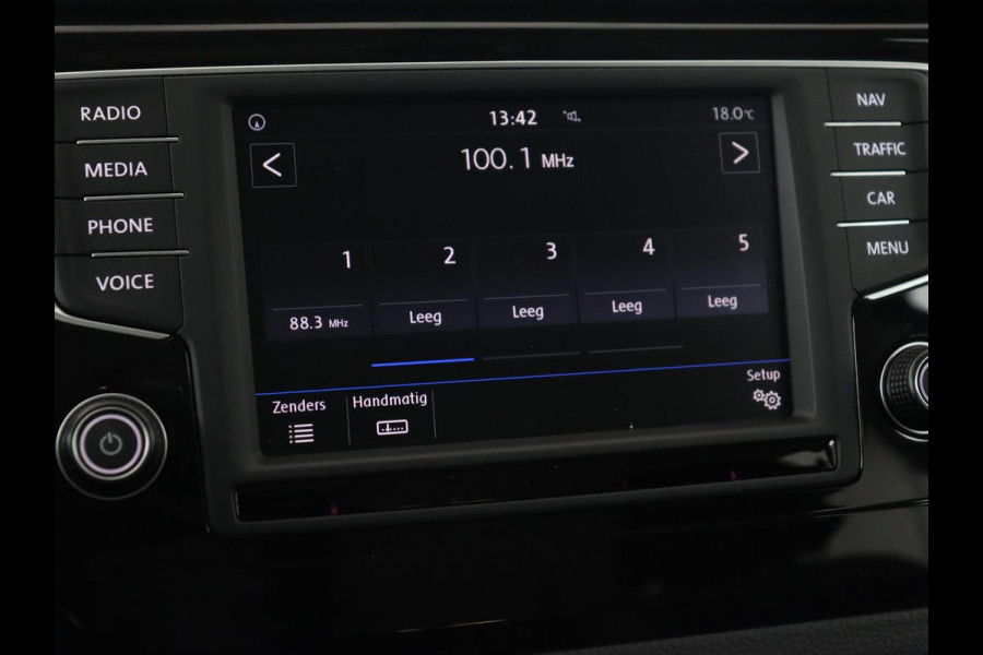 Volkswagen Golf Sportsvan 1.4 TSI Highline | Automaat | Stoelverwarming | Adaptive cruise | Navigatie | Parkeerhulp | Climate control | Bluetooth