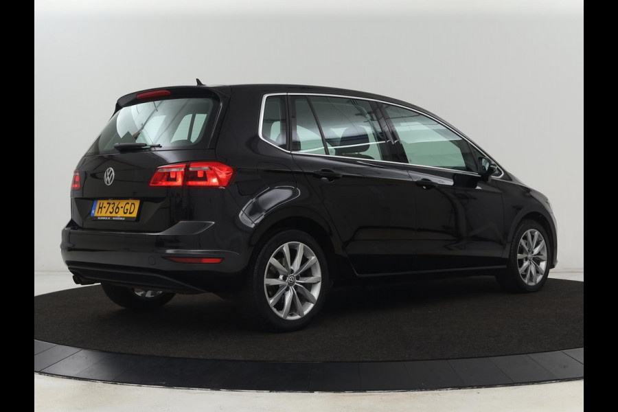 Volkswagen Golf Sportsvan 1.4 TSI Highline | Automaat | Stoelverwarming | Adaptive cruise | Navigatie | Parkeerhulp | Climate control | Bluetooth