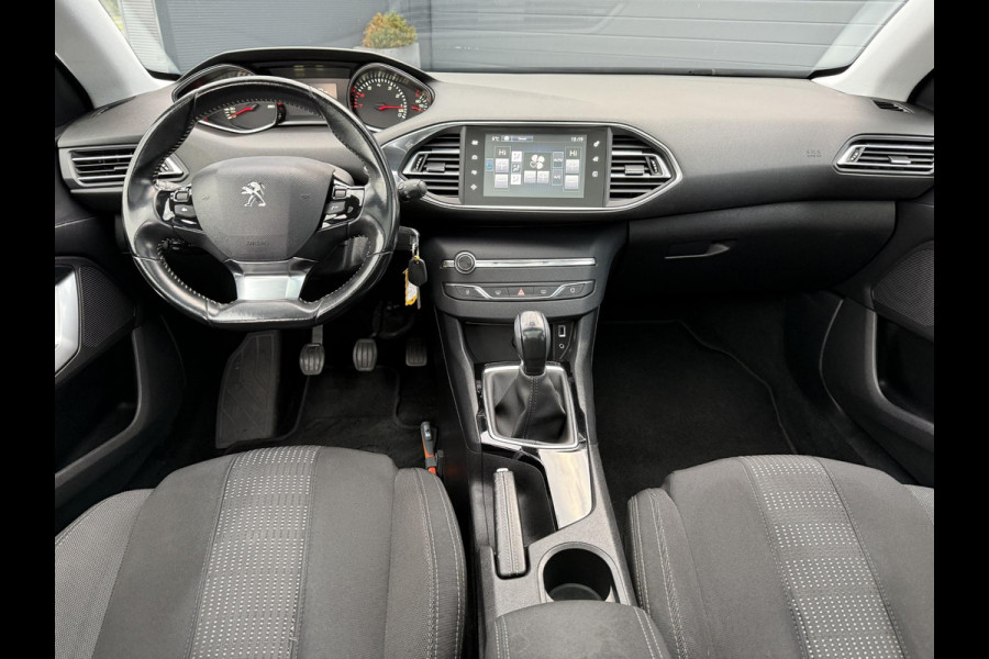 Peugeot 308 1.2 PureTech Blue Lease Executive 2e Eigenaar,Pano,Navi,110pk,Dealer Onderhouden,Clima,Cruise,Pdc V+A,Distributie vv 11-2024,N.A.P,Lm velgen,Apk tot 04-2026