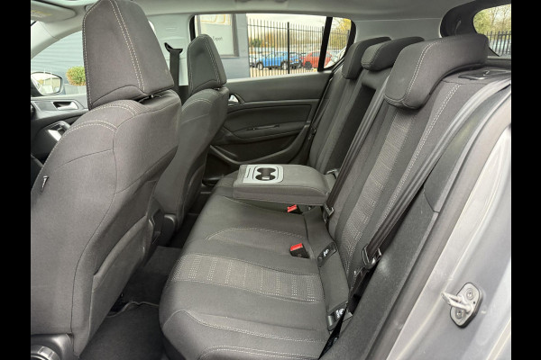 Peugeot 308 1.2 PureTech Blue Lease Executive 2e Eigenaar,Pano,Navi,110pk,Dealer Onderhouden,Clima,Cruise,Pdc V+A,Distributie vv 11-2024,N.A.P,Lm velgen,Apk tot 04-2026