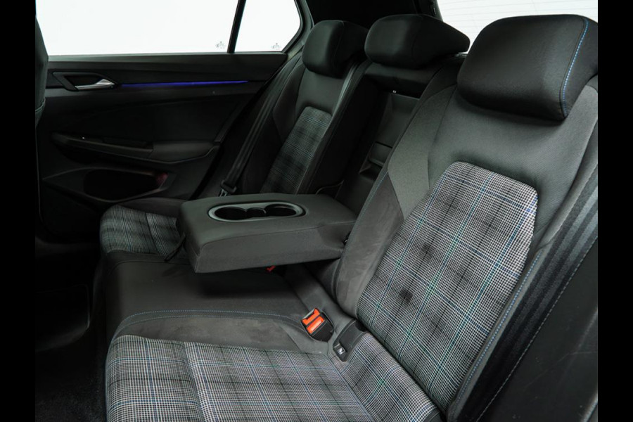 Volkswagen Golf 1.4 eHybrid GTE | 245PK | 19 Inch | Trekhaak