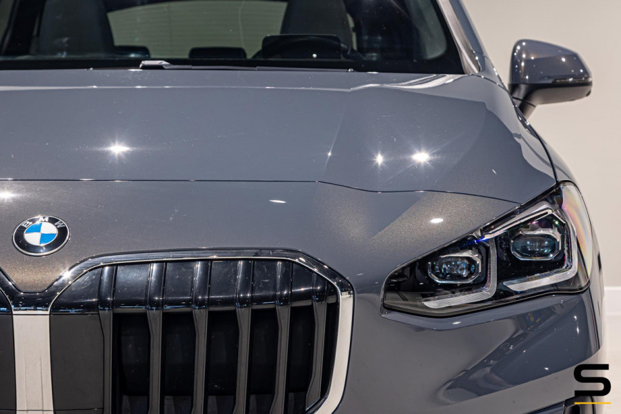 BMW 2 Serie Active Tourer 220i|NAP|Trekhaak|Leder|HUD|1eig