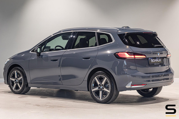 BMW 2 Serie Active Tourer 220i|NAP|Trekhaak|Leder|HUD|1eig