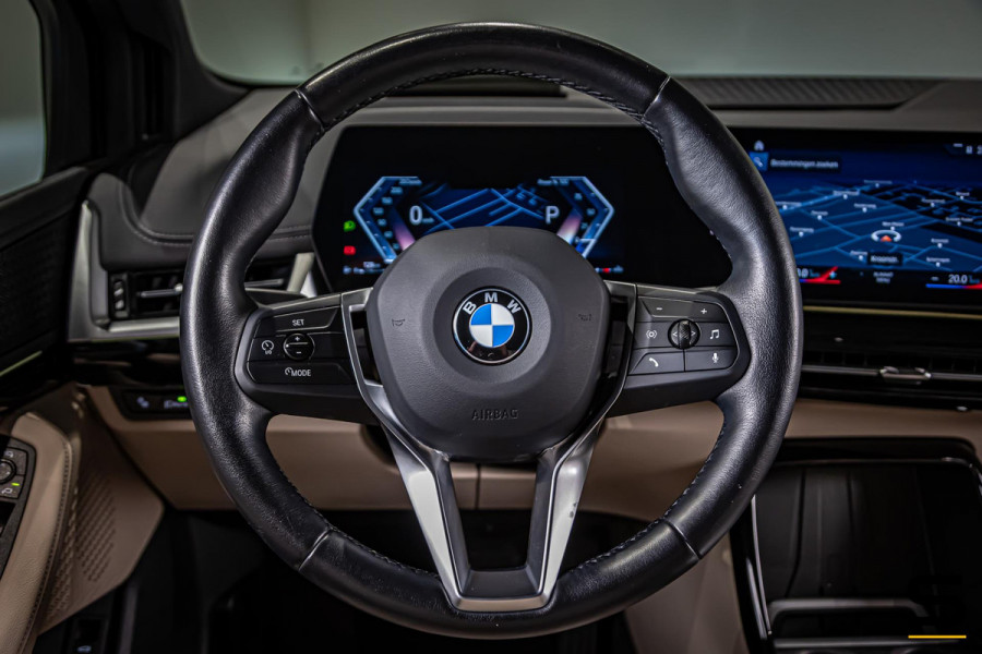 BMW 2 Serie Active Tourer 220i|NAP|Trekhaak|Leder|HUD|1eig