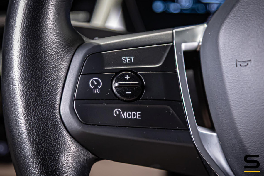 BMW 2 Serie Active Tourer 220i|NAP|Trekhaak|Leder|HUD|1eig